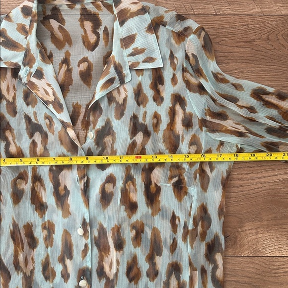 Leggiadro Cheetah Print Sheer Blouse size 10 Silk - Picture 7 of 9
